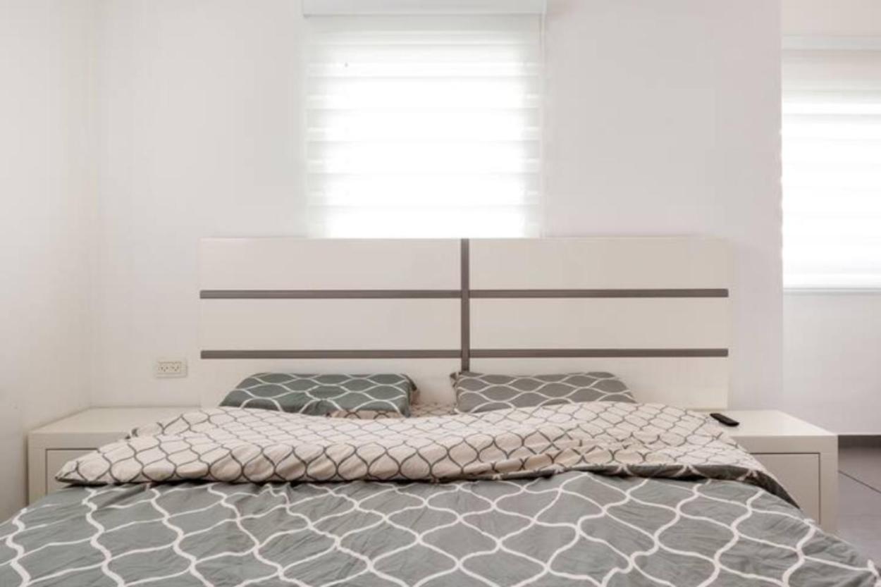 Oַ&O Group-Amazing Apt Bat-Yam 3 Min Walk To Beach Bat Yam Bagian luar foto