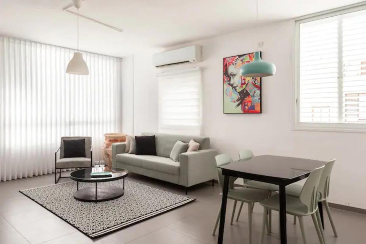 Oַ&O Group-Amazing Apt Bat-Yam 3 Min Walk To Beach Bat Yam Bagian luar foto