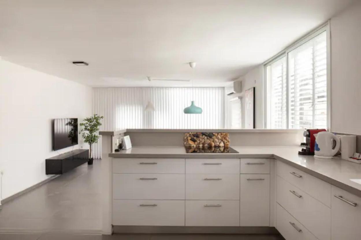 Oַ&O Group-Amazing Apt Bat-Yam 3 Min Walk To Beach Bat Yam Bagian luar foto